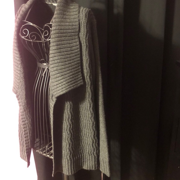 Sweater - Picture 2 of 2